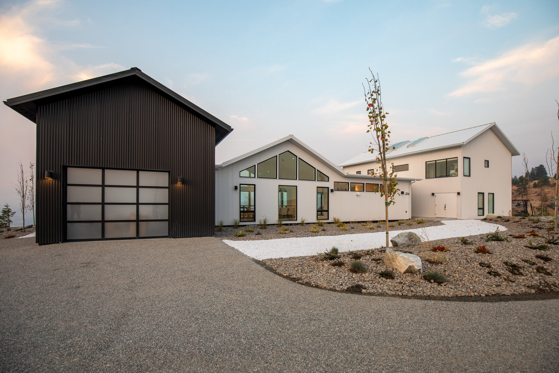 Hawk's Ridge — residential architecture, Chelan, WA